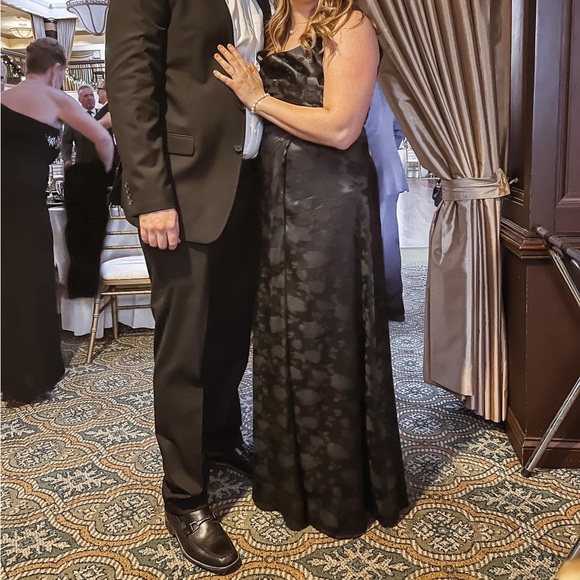 Lulus dress - Picture 4 of 5